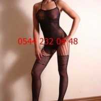 Erdemli Escort İlanları: Unutulmaz Zevklerin Şehvetli Dansı