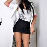 Yenişehir'de özel escort, Atletik ve seksiliği ile dikkat çeken genç kadın